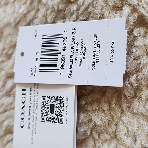 NWT Coach Signature Wildflower Long Zip Wallet/Wristlet ๐๐ค - Picture 11 of 16